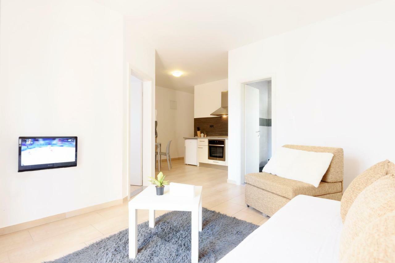 Very Special Apartments Пакоштане Экстерьер фото