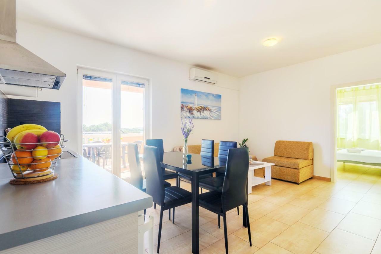 Very Special Apartments Пакоштане Экстерьер фото