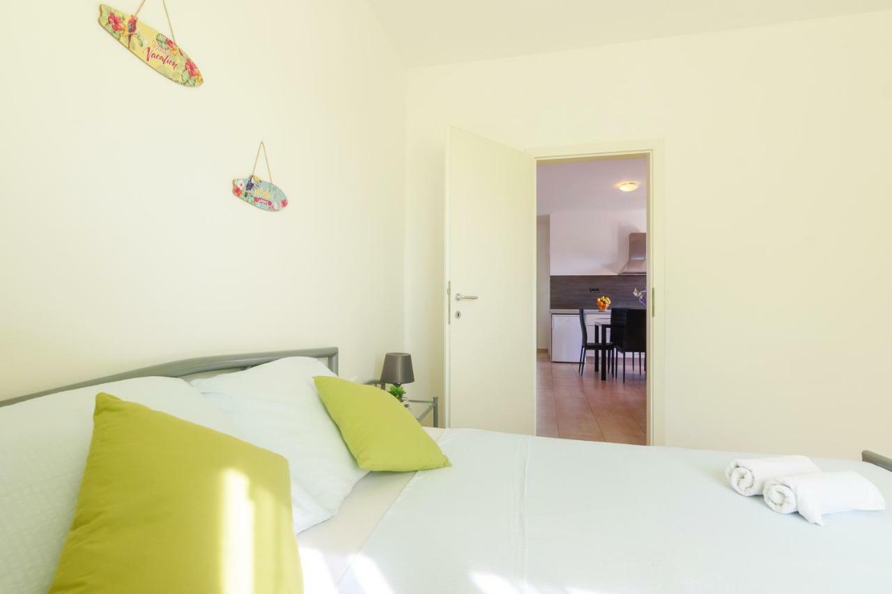 Very Special Apartments Пакоштане Экстерьер фото