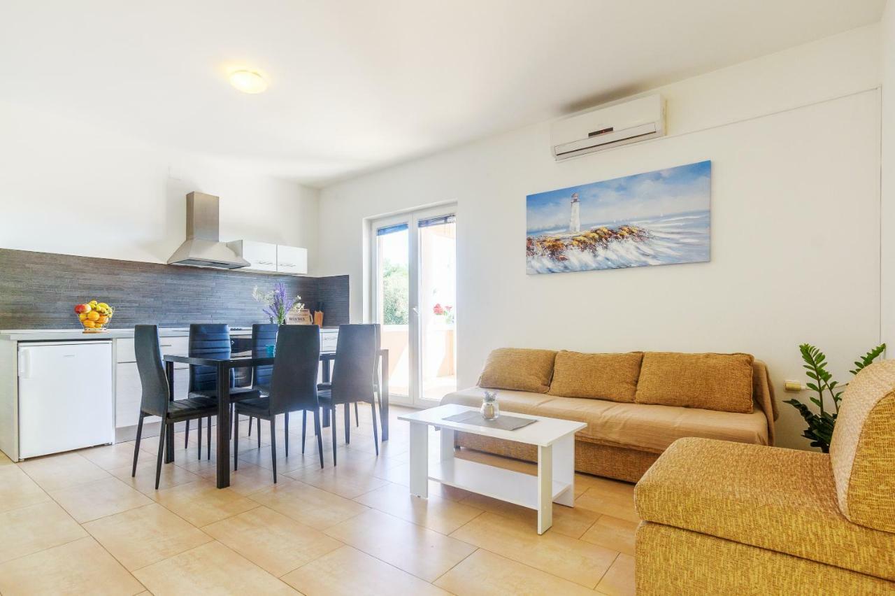 Very Special Apartments Пакоштане Экстерьер фото