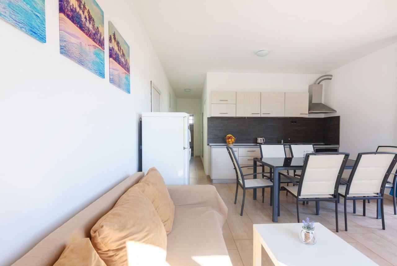 Very Special Apartments Пакоштане Экстерьер фото